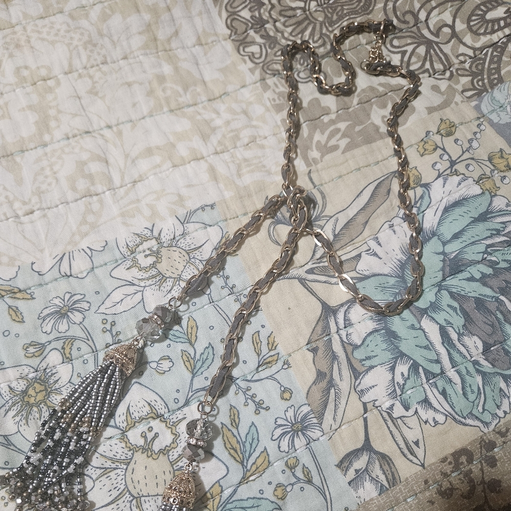 (SOLD) Beautiful Beaded Boutique Necklace